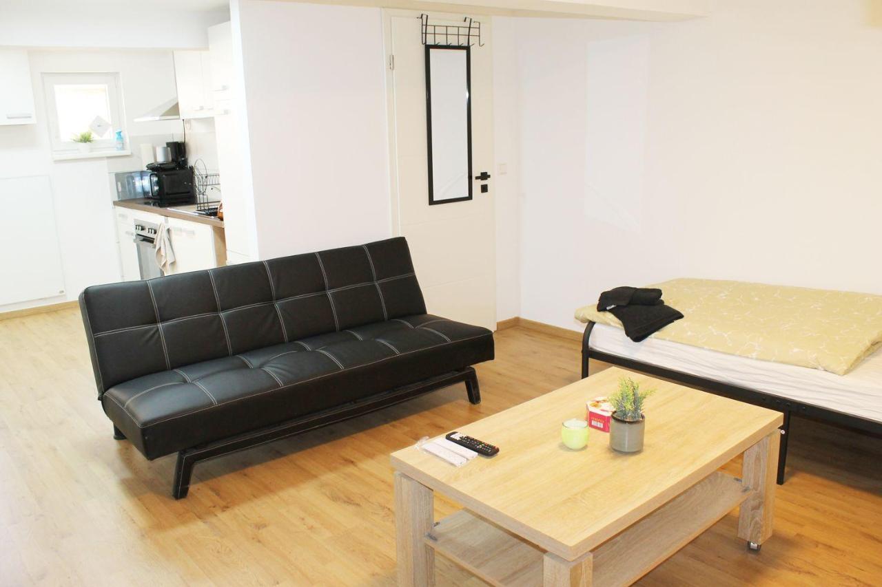 Ruhig Gelegenes Apartment Vaihingen an der Enz Buitenkant foto